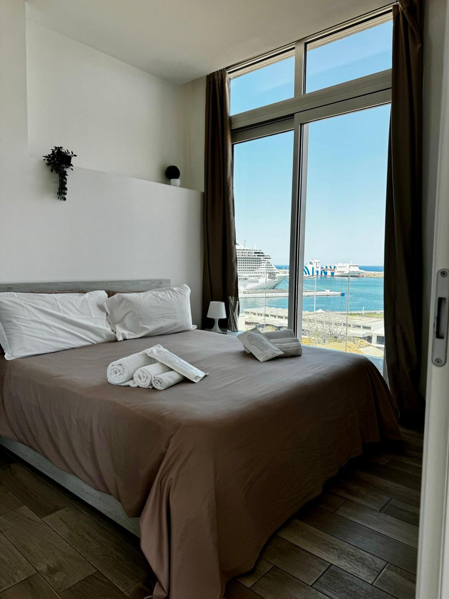 Palermo Inn Marina Exclusive View Bagian luar foto