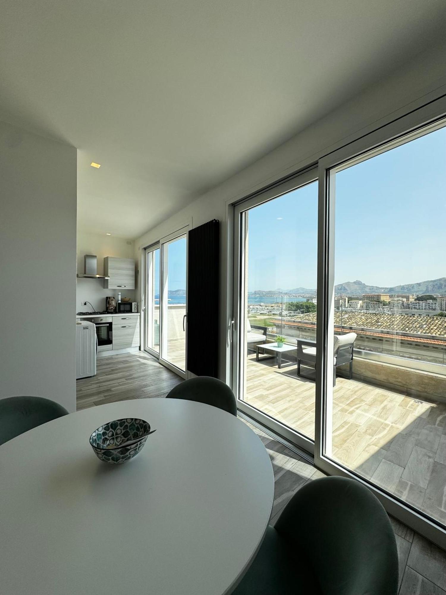 Palermo Inn Marina Exclusive View Bagian luar foto