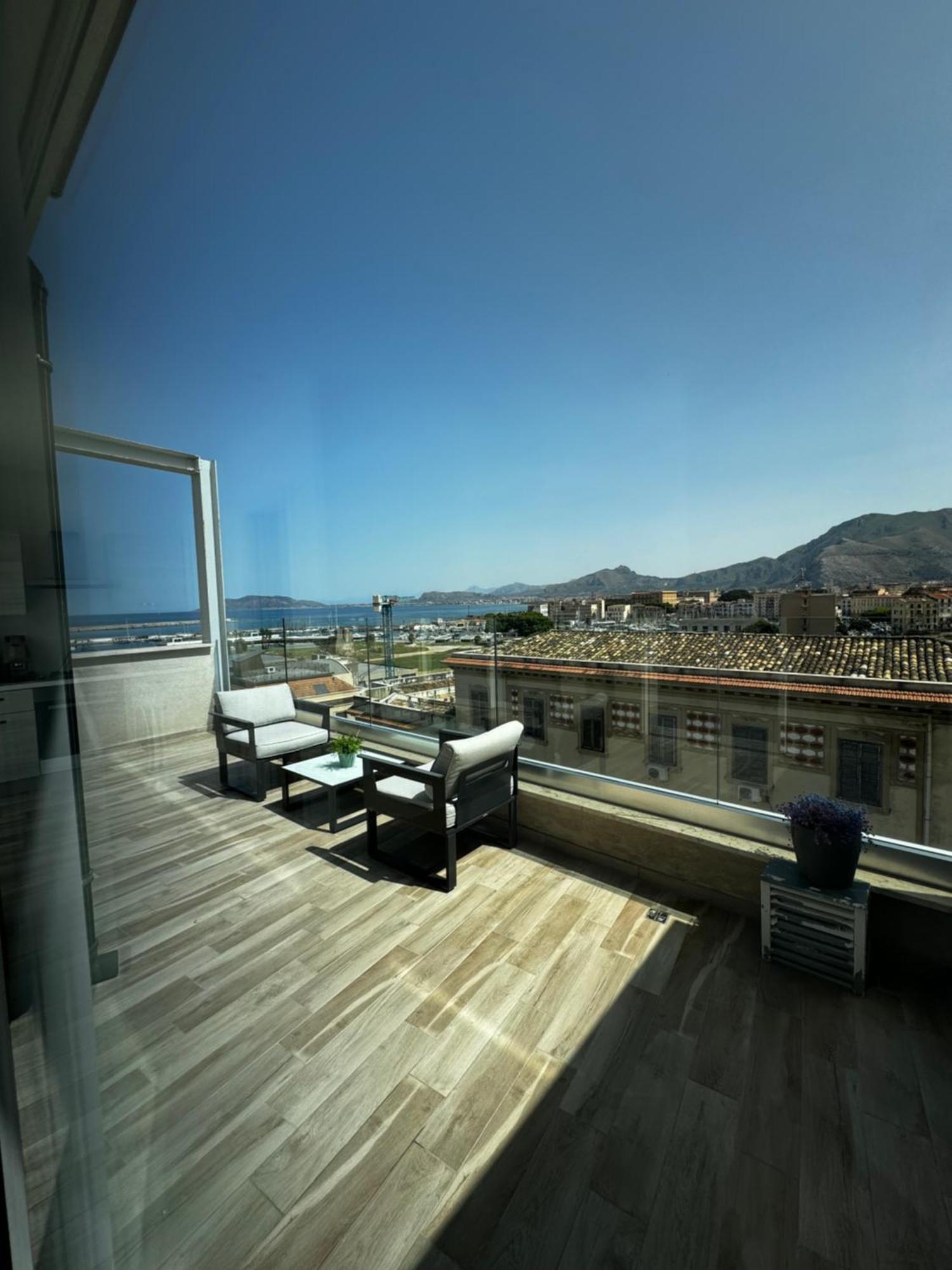 Palermo Inn Marina Exclusive View Bagian luar foto