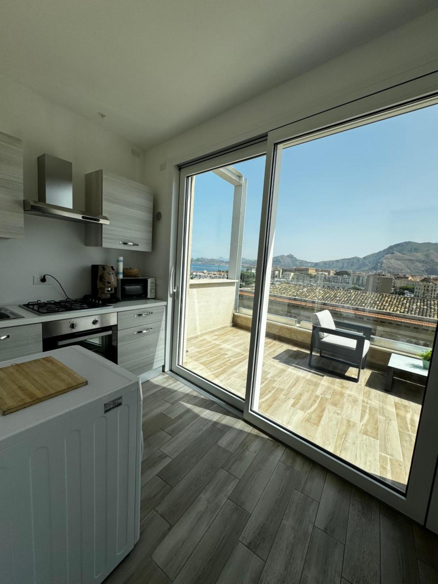 Palermo Inn Marina Exclusive View Bagian luar foto