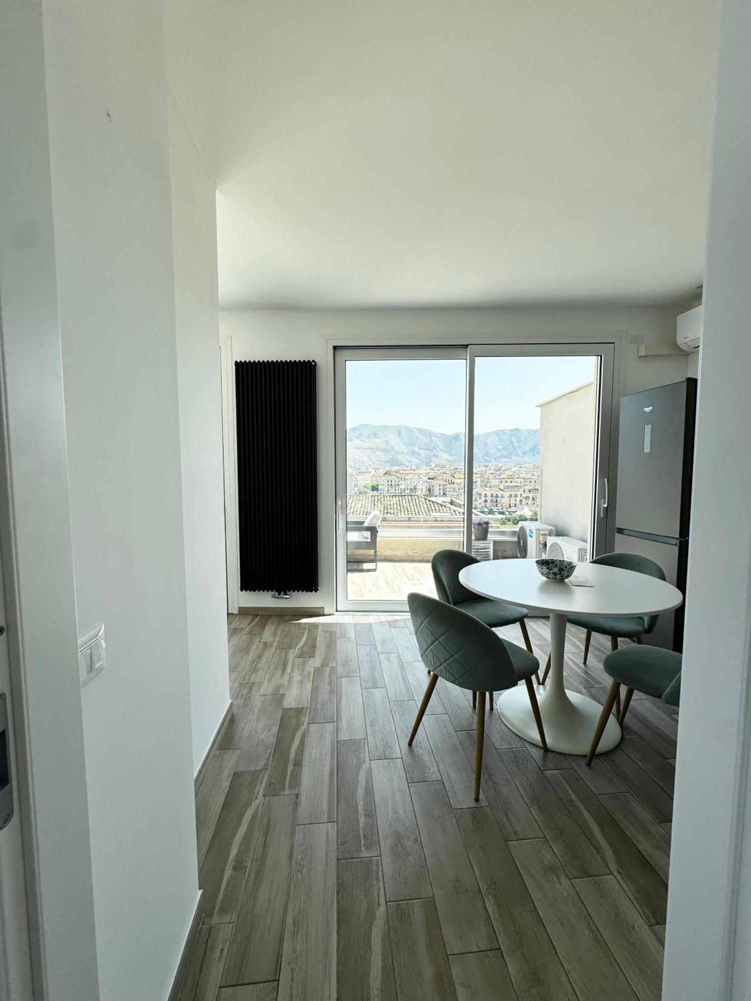 Palermo Inn Marina Exclusive View Bagian luar foto