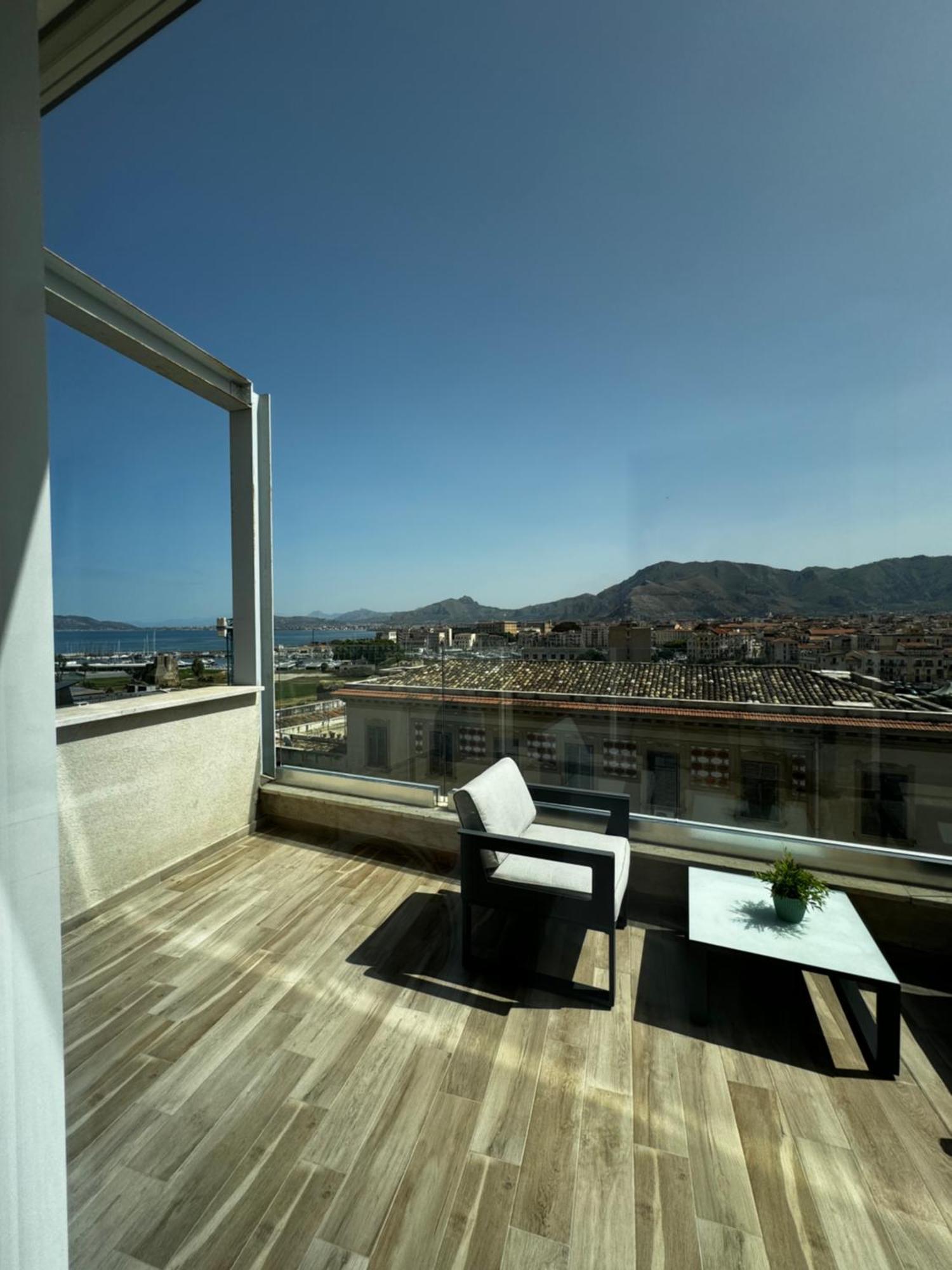Palermo Inn Marina Exclusive View Bagian luar foto