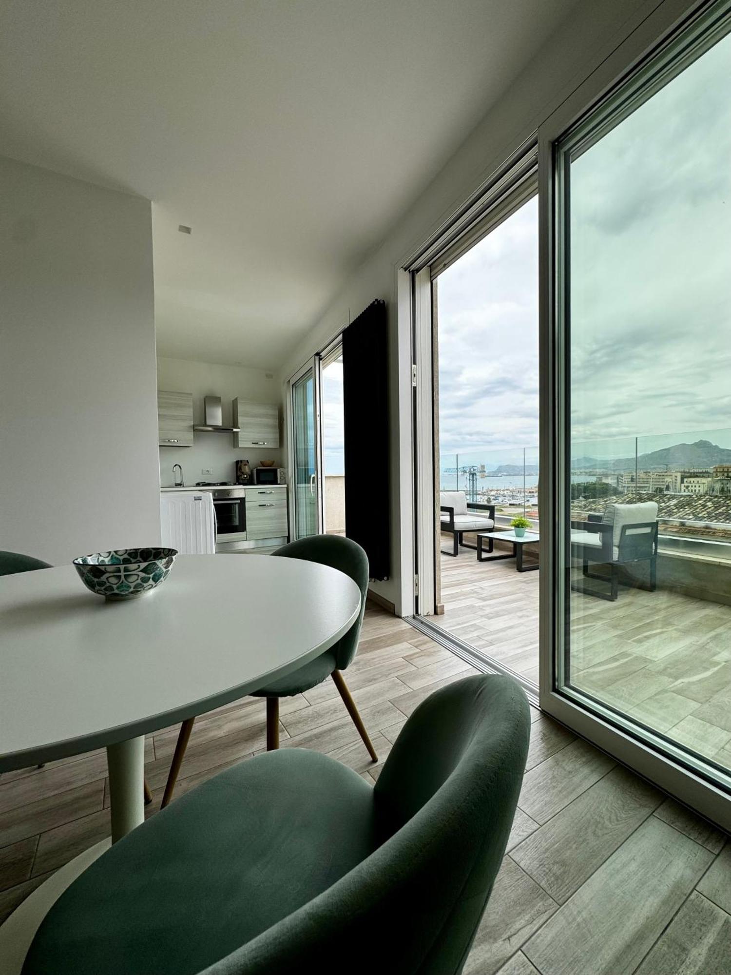 Palermo Inn Marina Exclusive View Bagian luar foto