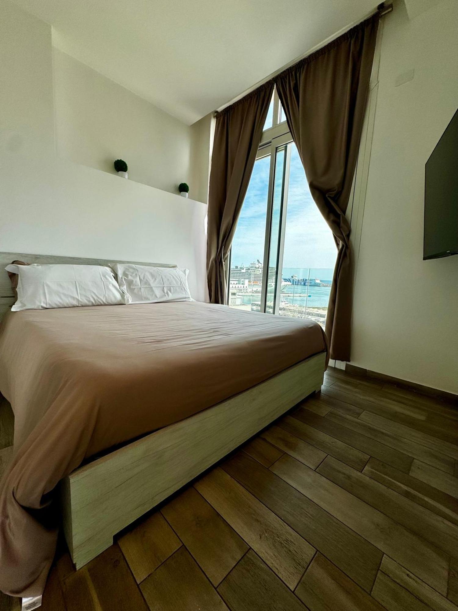 Palermo Inn Marina Exclusive View Bagian luar foto