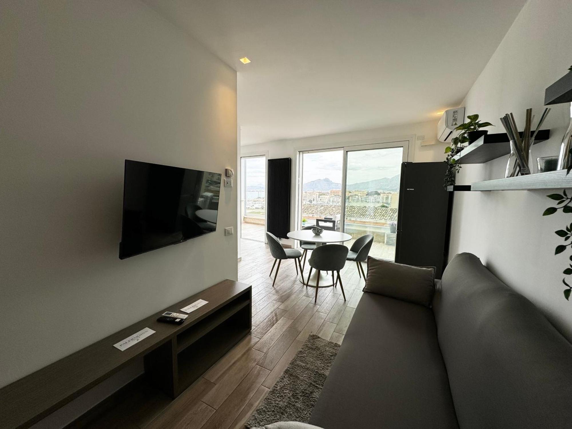 Palermo Inn Marina Exclusive View Bagian luar foto