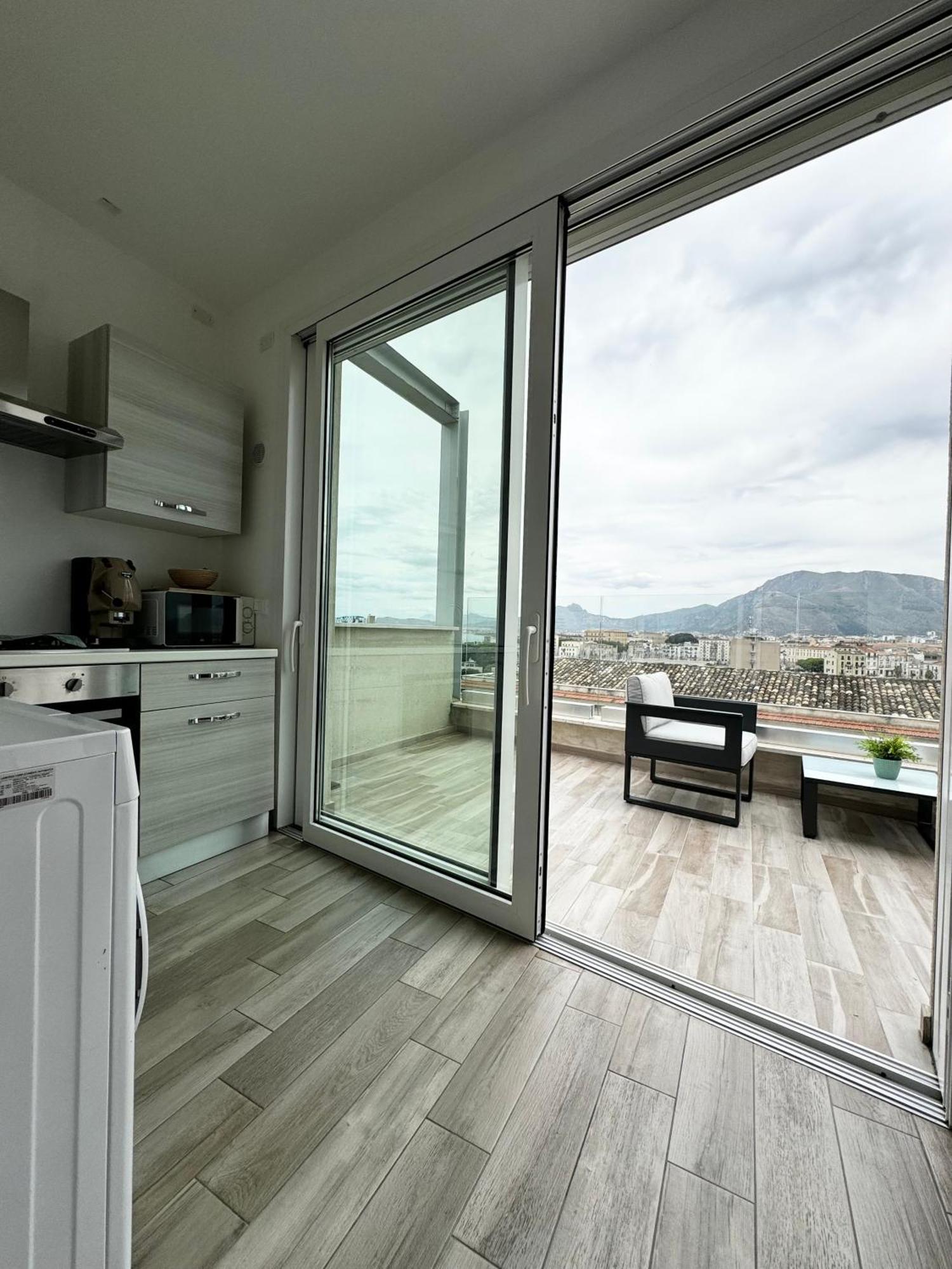 Palermo Inn Marina Exclusive View Bagian luar foto