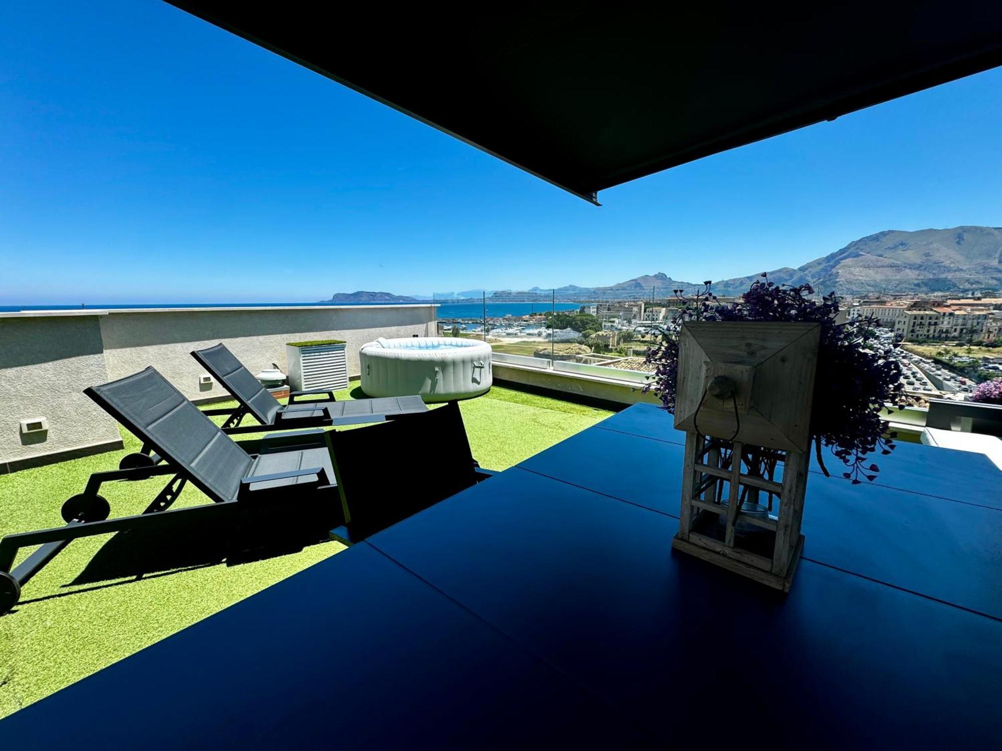 Palermo Inn Marina Exclusive View Bagian luar foto