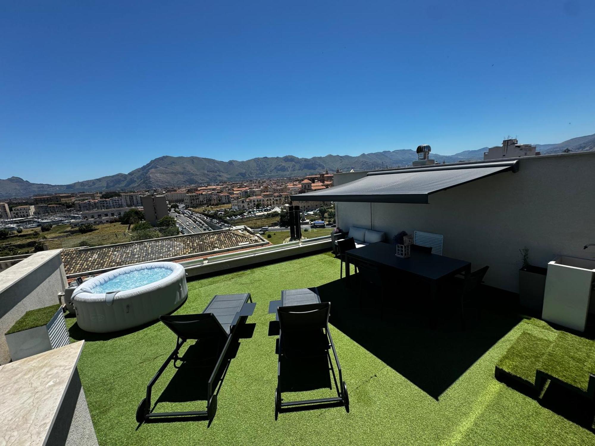 Palermo Inn Marina Exclusive View Bagian luar foto