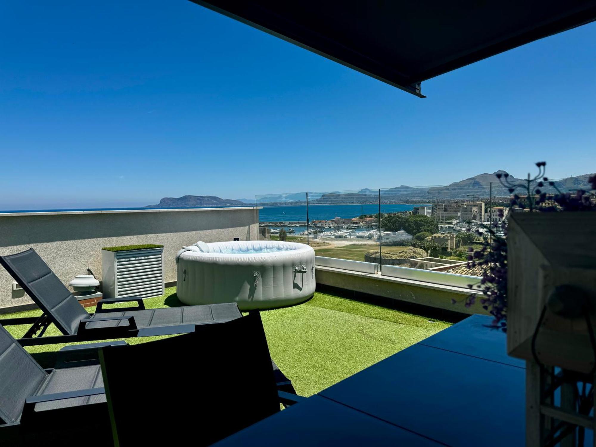 Palermo Inn Marina Exclusive View Bagian luar foto