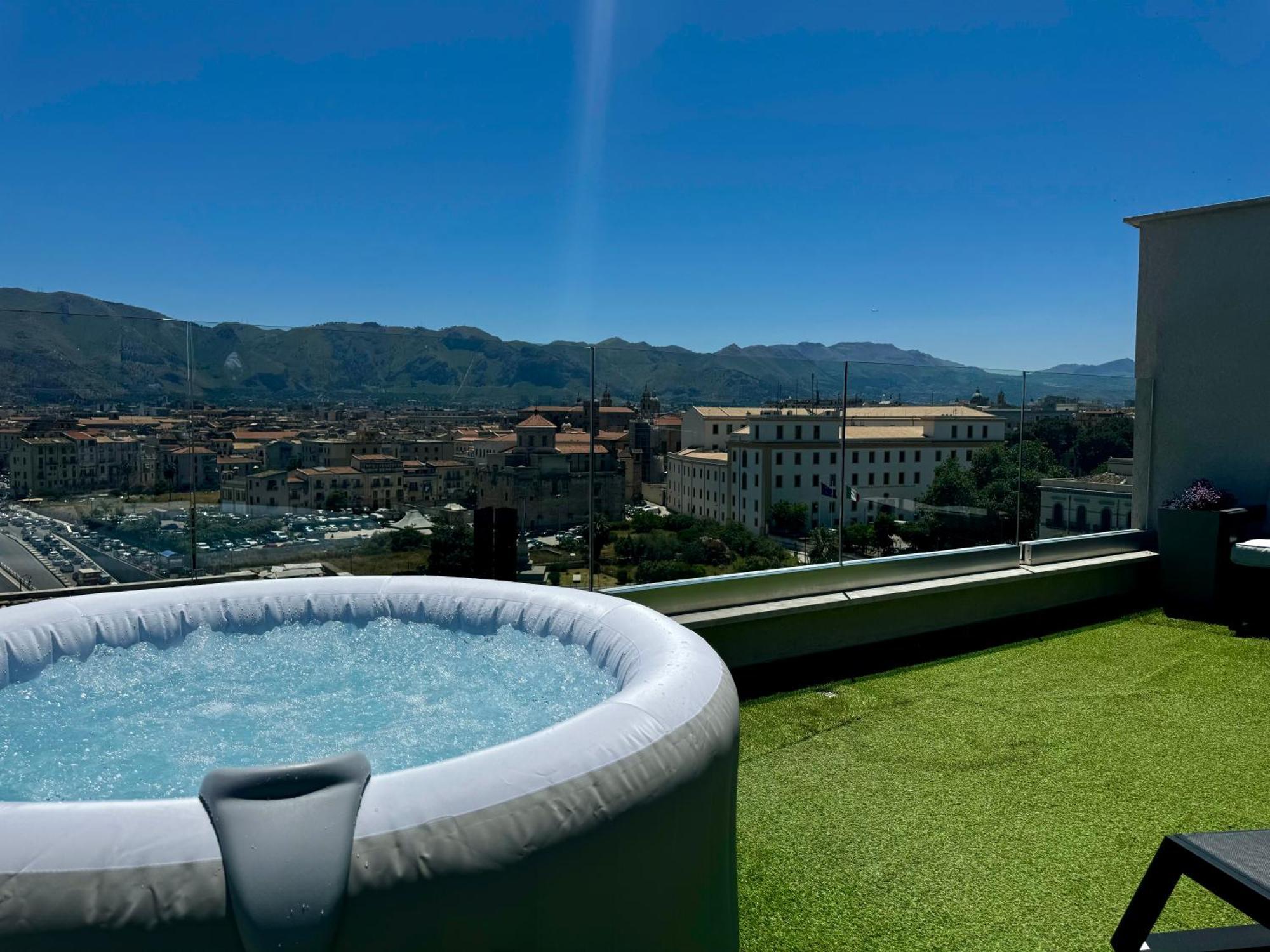 Palermo Inn Marina Exclusive View Bagian luar foto