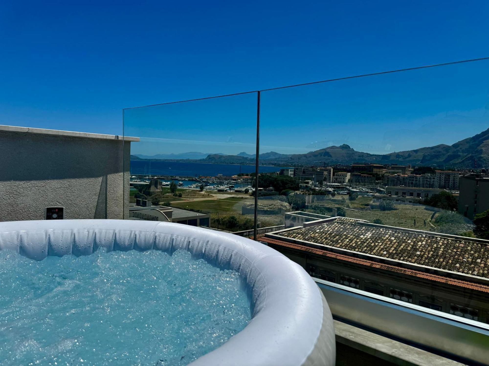 Palermo Inn Marina Exclusive View Bagian luar foto