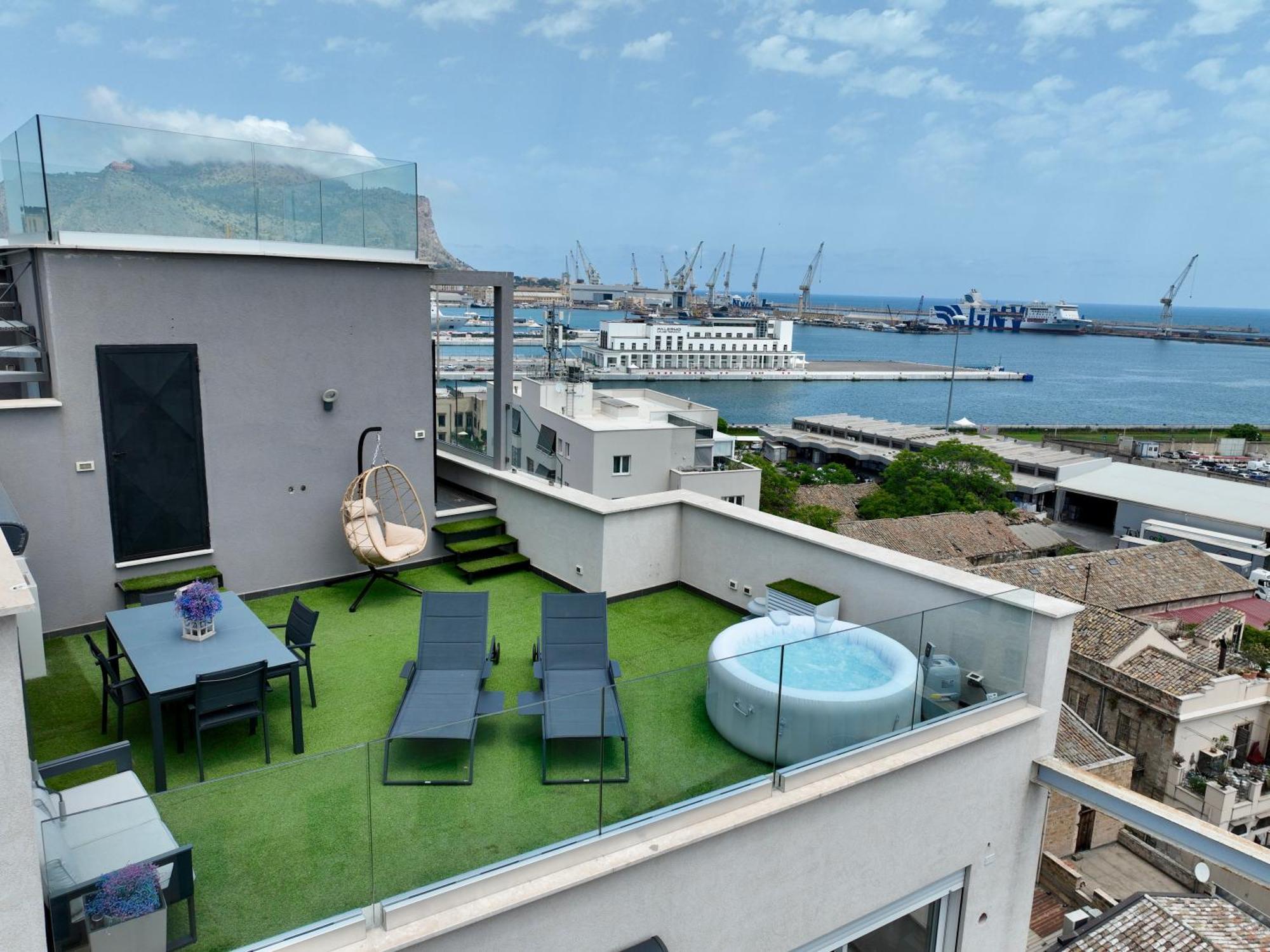 Palermo Inn Marina Exclusive View Bagian luar foto