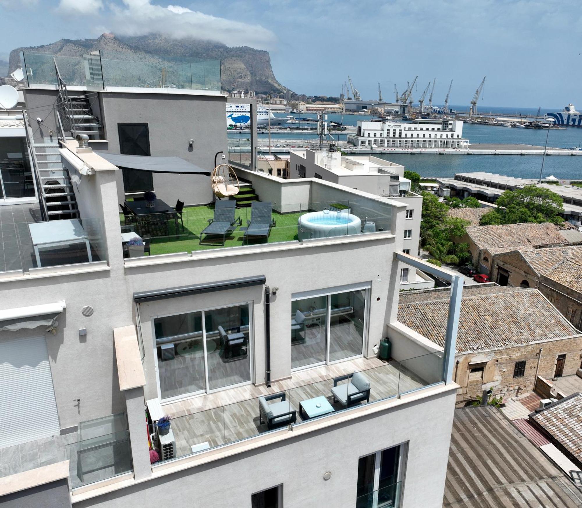 Palermo Inn Marina Exclusive View Bagian luar foto